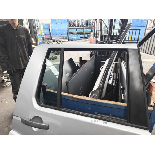 Land Rover Right Rear Door Glass L319 020/2005-09/2009