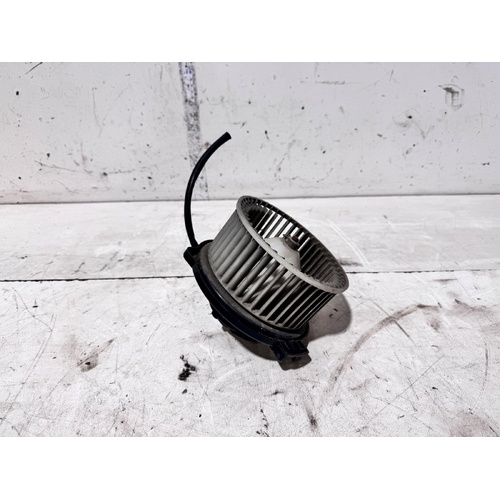 Toyota Surf Heater Fan Motor KZN130 1992-1995