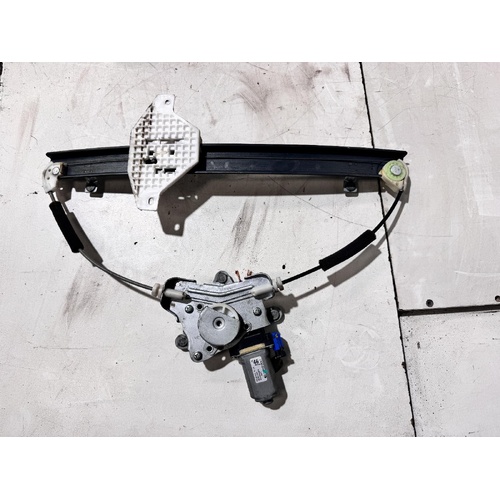 Holden Captiva Right Front Door Window Regulator CG 01/2011-06/2018
