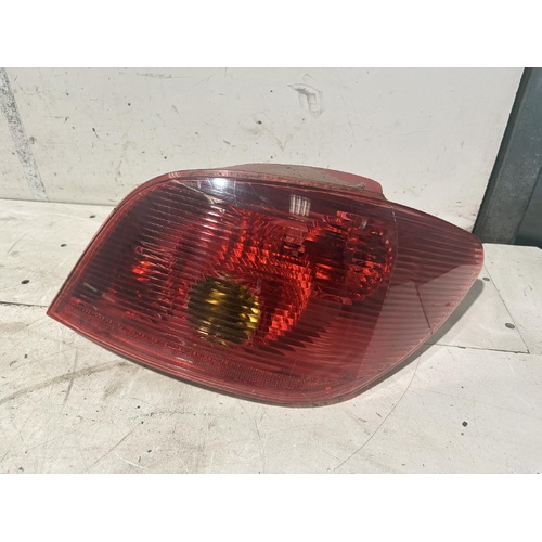 Peugeot 307 Right Taillight T5 12/2001-09/2005