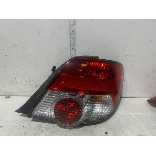 Subaru Impreza Left Taillight 11/2002-08/2005