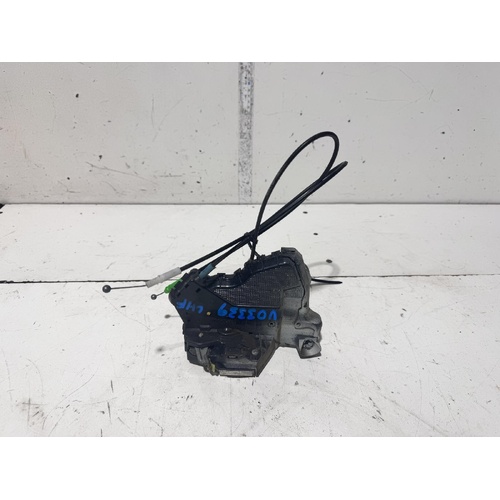 Toyota Tarago Left Front Door Lock Mechanism ACR50 01/2006-06/2020