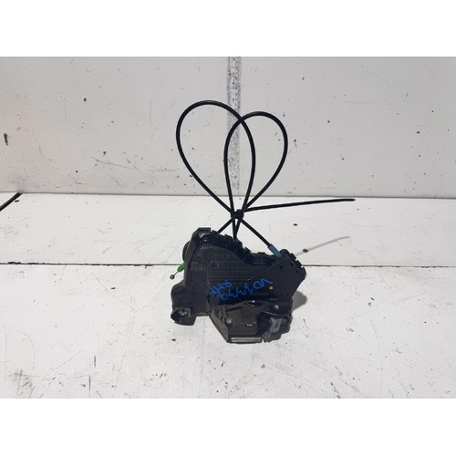 Toyota Tarago Right Front Door Lock Mechanism ACR50 01/2006-06/2020