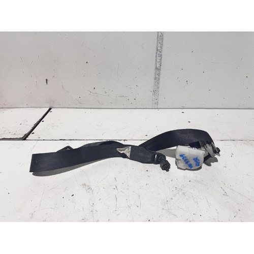 Toyota Tarago Right Rear 2nd Row Seat Belt ACR50 01/2006-03/2012