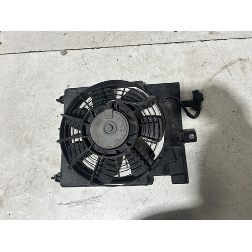 Toyota Hiace Sub Radiator Fan 3.0L Diesel KDH201 01/2005-04/2019