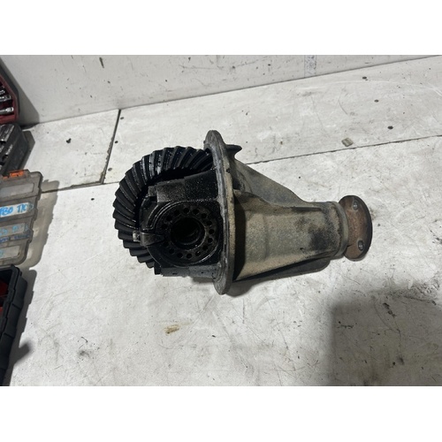 Mitsubishi L300 Rear Differential Centre 4.652 Non LSD SJ 10/1986-2012