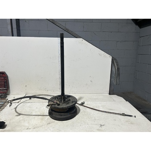 Toyota Hiace Right Rear Axle TRH201 01/2005-08/2009