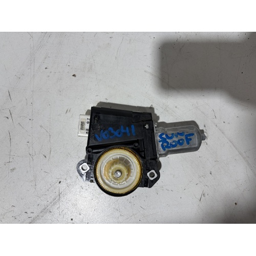 Toyota RAV4 Sunroof Motor GSA33 11/2005-11/2012