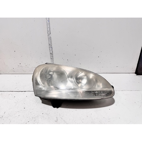 Volkswagen Jetta Right Head Light 1KM 02/2006-07/2011