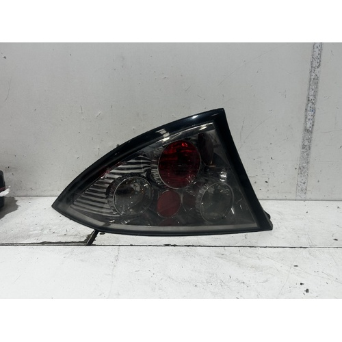 Ford Falcon Left Taillight  04/2001