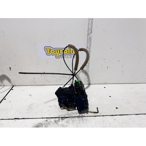 Toyota Corolla Left Front Door Lock Mechanism ZZE122 12/2001-06/2007