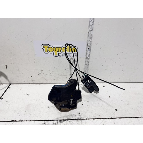 Toyota Corolla Right Rear Door Lock Mechanism ZZE122 12/2001-06/2007