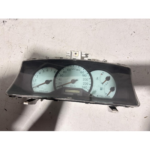 Toyota Corolla Instrument Cluster ZZE122 12/2001-06/2007 