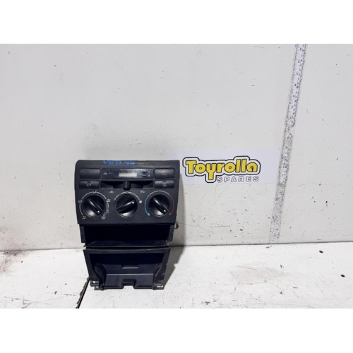 Toyota Corolla Heater Controls ZZE122 12/2001-06/2007