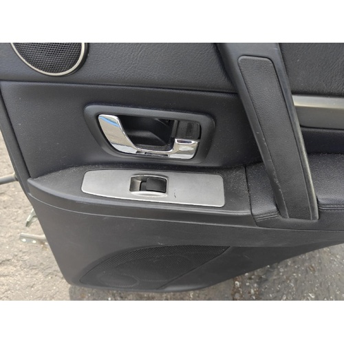Mitsubishi Pajero Right Rear Window Switch NT 08/2006-04/2021