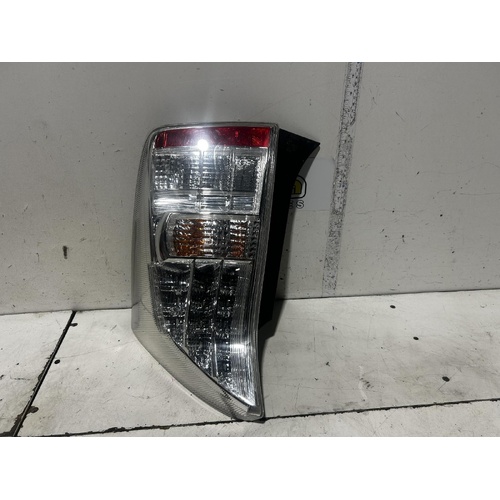Toyota Prius Right Taillight ZVW30R 07/2009-12/2015