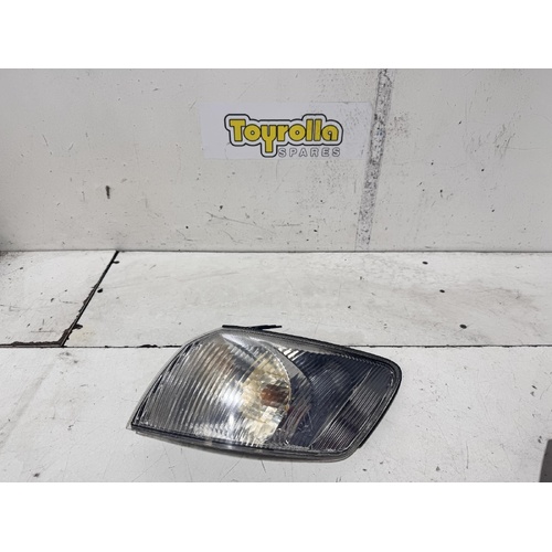 Toyota Camry Left Corner Light MCV20 08/1997-09/2000