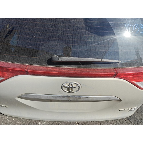 Toyota Tarago Centre Tailgate Light ACR50 12/2008-06/2020