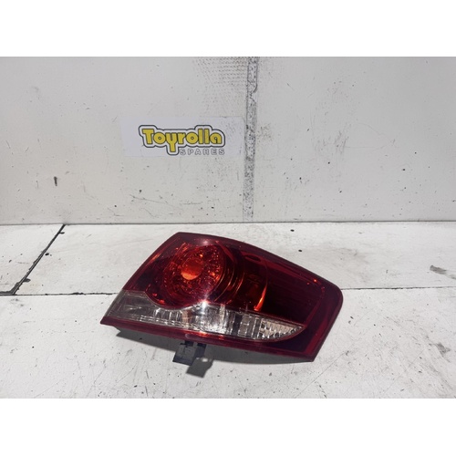 Toyota Aurion Right Tail Light GSV40 10/2006-08/2009