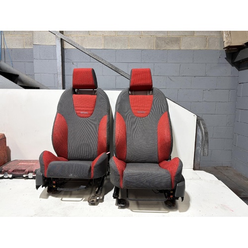 Ford Focus XR5 Recaro Front Seats and Rear Seats LV 06/2008-07/2011