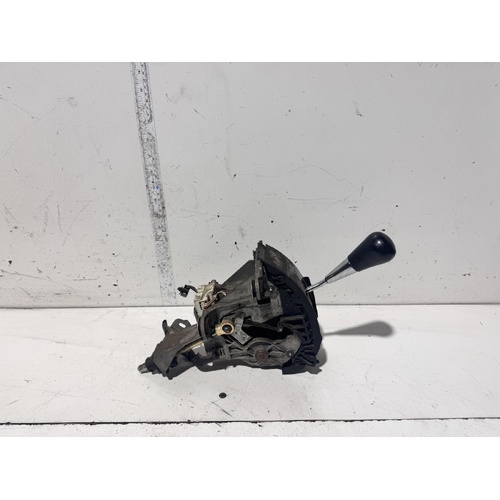 Toyota Hiace Gear Stick / Shifter KDH201 01/2005-02/2015