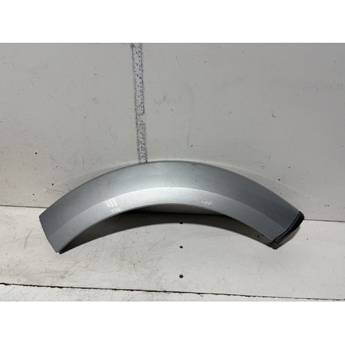 Land Rover Discovery 3 Left Rear Wheel Arch Flare L319 02/2005-09/2009