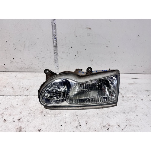 Hyundai Sonata Left Head Light Y3 10/1996-05/1998