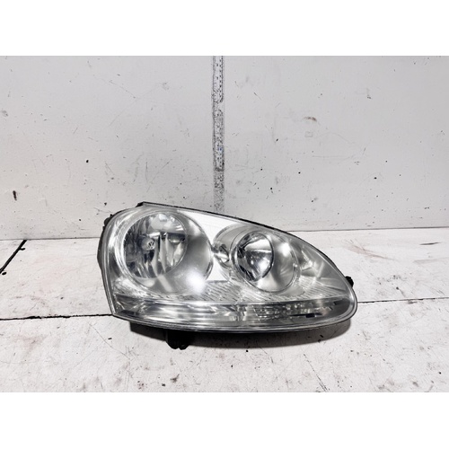 Volkswagen Jetta Right Head Light 1KM 02/2006-07/2011