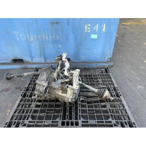 Volkswagen Caddy Manual Gearbox JCS 2K 12/2004-08/2010