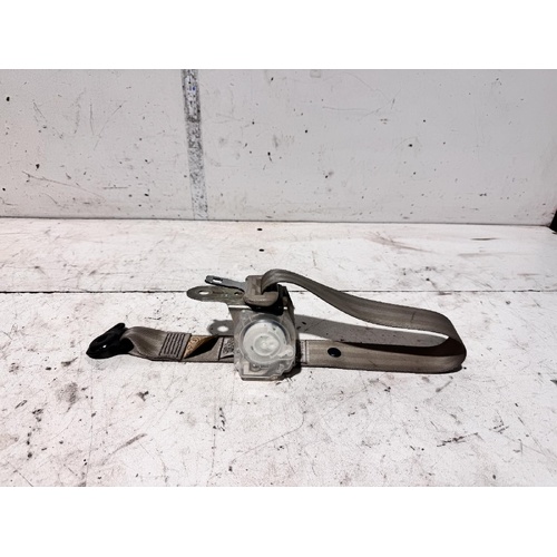 Toyota Yaris Left Rear Seat Belt NCP93 03/2006-06/2016