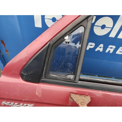 Toyota Hilux Left Front Door 1/4 Glass RZN174 09/1997-03/2005
