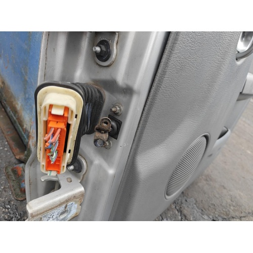Jeep Cherokee Right Front Check Strap KJ 11/2004-10/2007