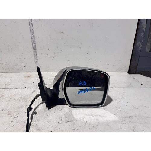 Toyota Landcruiser Right Door Mirror UZJ100 01/1998-10/2007