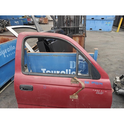 Toyota Hilux Right Front Door 1/4 Glass RZN174 09/1997-03/2005