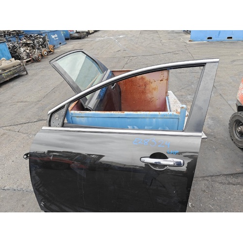 Mazda CX-9 Left Front Door Glass TB 12/2007-12/2015