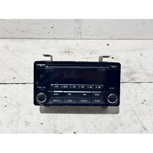 Mitsubishi Triton Stereo Head Unit MN 08/2009-04/2015