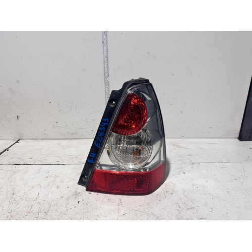 Subaru Forester Right Tail Light 06/2005-02/2008