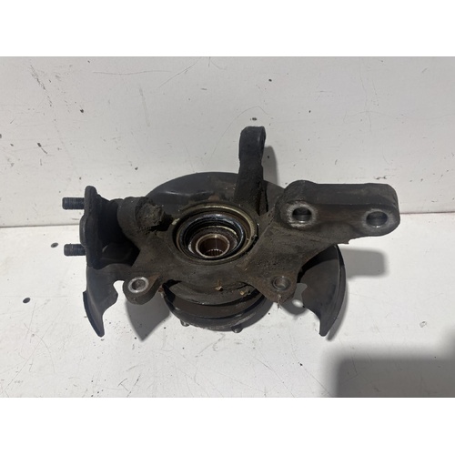 Toyota Celica Left Front Hub Assembly ST162 11/1985-12/1989