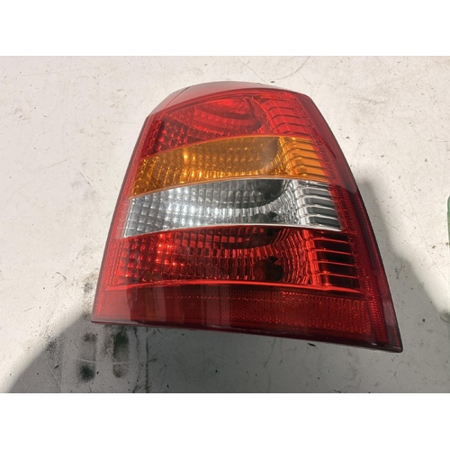 Holden Astra Right Taillight TS 09/1998-10/2006