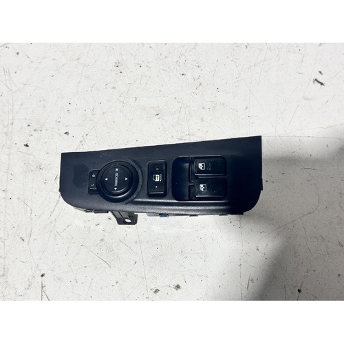 Hyundai ILOAD Power Window MASTER Switch TQ 11/2007-03/2021