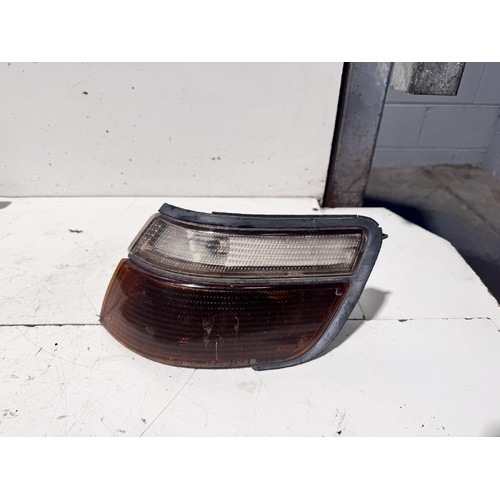 Toyota Celica Left Corner Light ST162 04/1988-12/1989