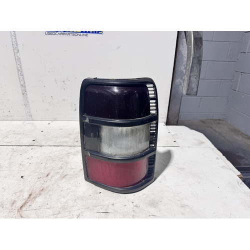 Mitsubishi Pajero Right Tail Light NH 05/1991-12/1993