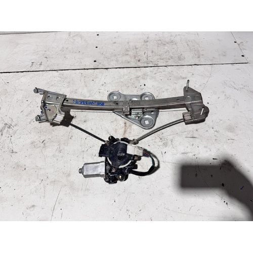 Toyota Celica Right Front Door Window Regulator ZZT231 11/1999-10/2005