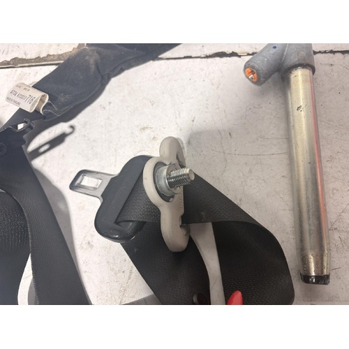 Mitsubishi Triton Right Front Seatbelt MQ 03/2015-10/2023