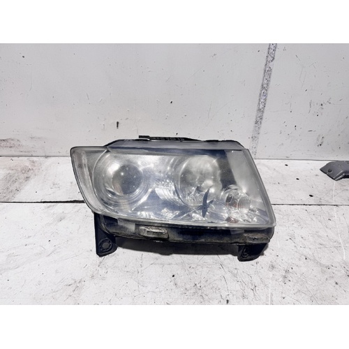 Jeep Grandcherokee Right Head Light WK 10/2010-03/2013