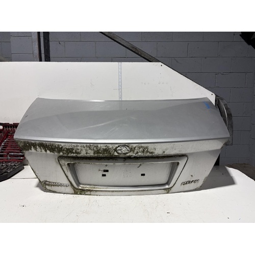Holden Commodore Bootlid VZ 10/2002-09/2007