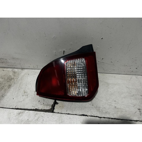 Mitsubishi Mirage Left Taillight CE-CJ 07/1996-07/1998