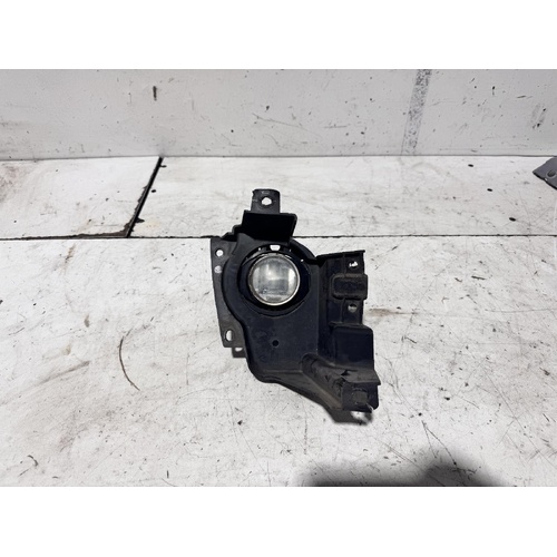 Chrysler 300C Right Bumper Foglight LX 01/2015-12/2021