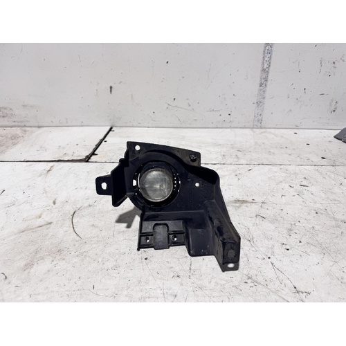 Chrysler 300C Left Bumper Foglight LX 01/2015-12/2021