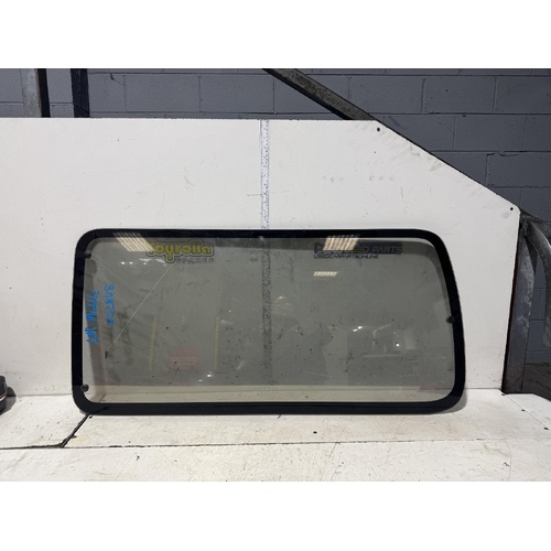 Toyota Hiace Left Rear Middle Side Glass KZH100 11/1989-12/2004